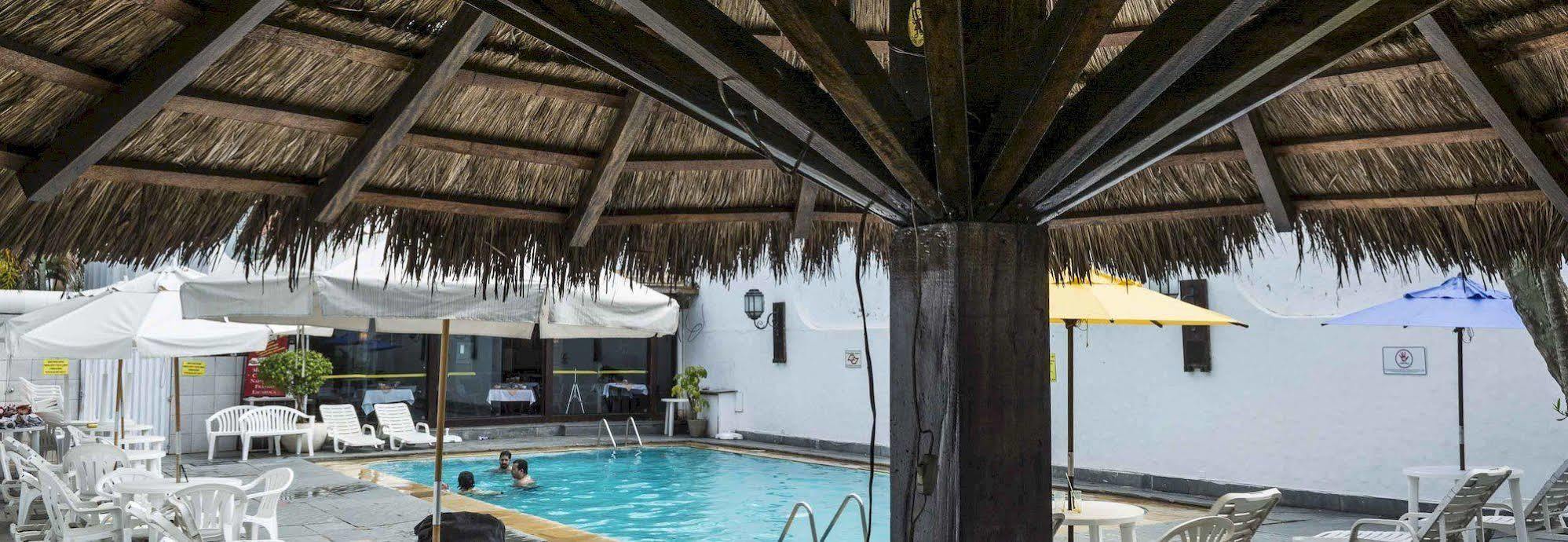 Hotel Guaruja Inn Tropical エクステリア 写真